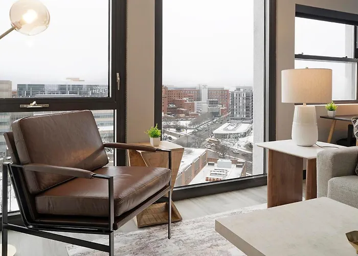 Апартаменты Landing Stylish 1Bd Yoga Studio Rooftop Lounge *